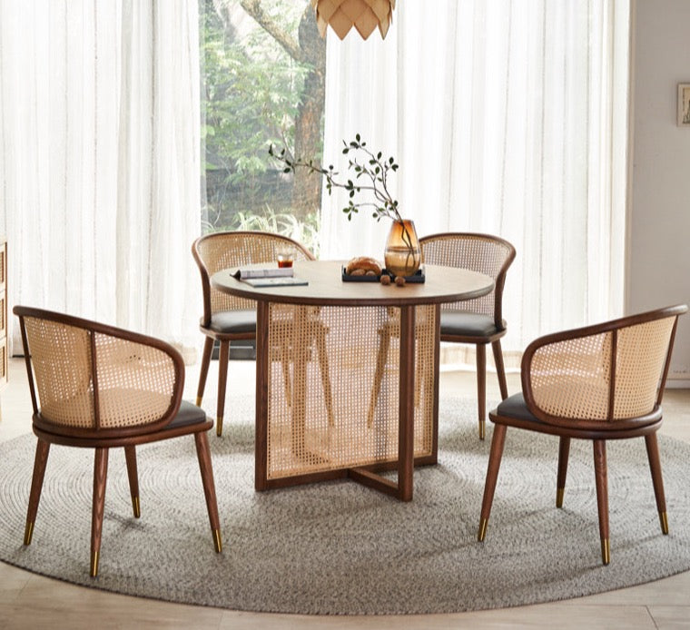 Shiloh Dining Table