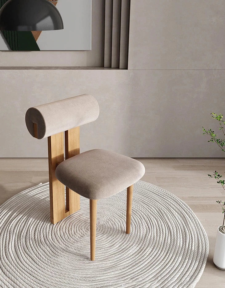 Benevolus Chair