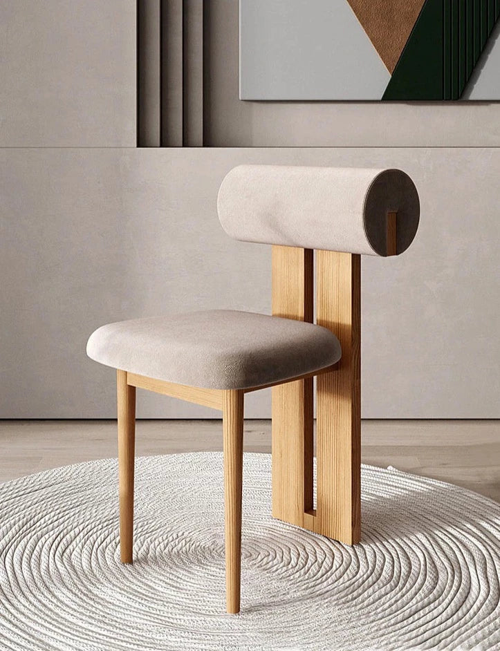 Benevolus Chair